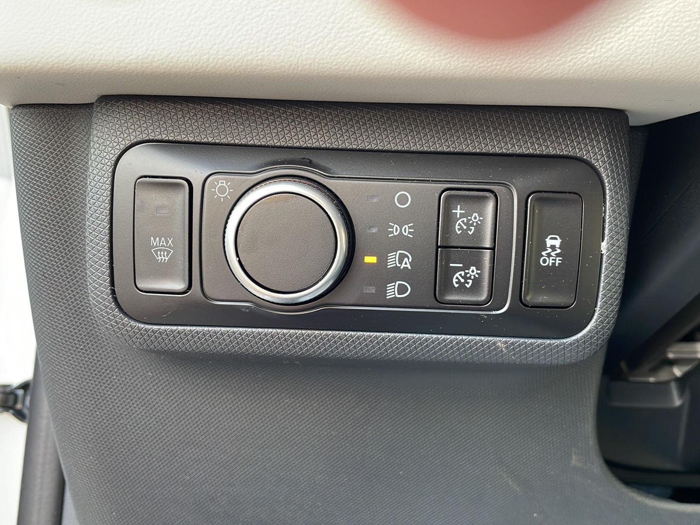 Used 2025 Star White Ford Premium image 13