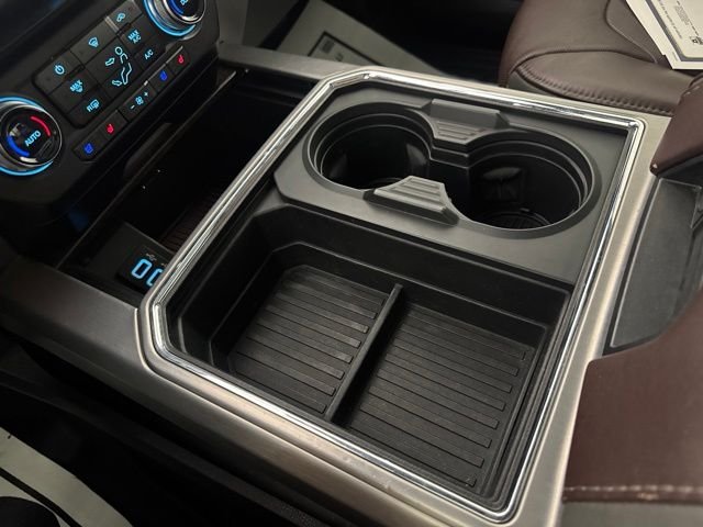 Used 2017 Black Ford Platinum image 17