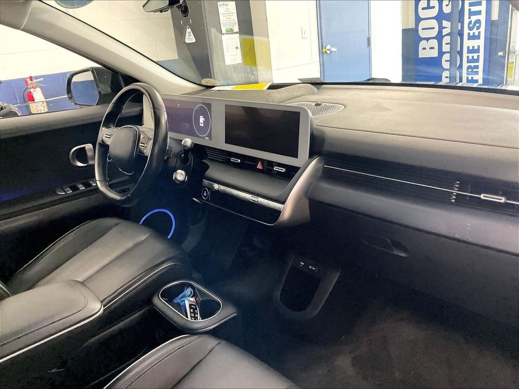 Used 2024 Black Hyundai Limited image 14