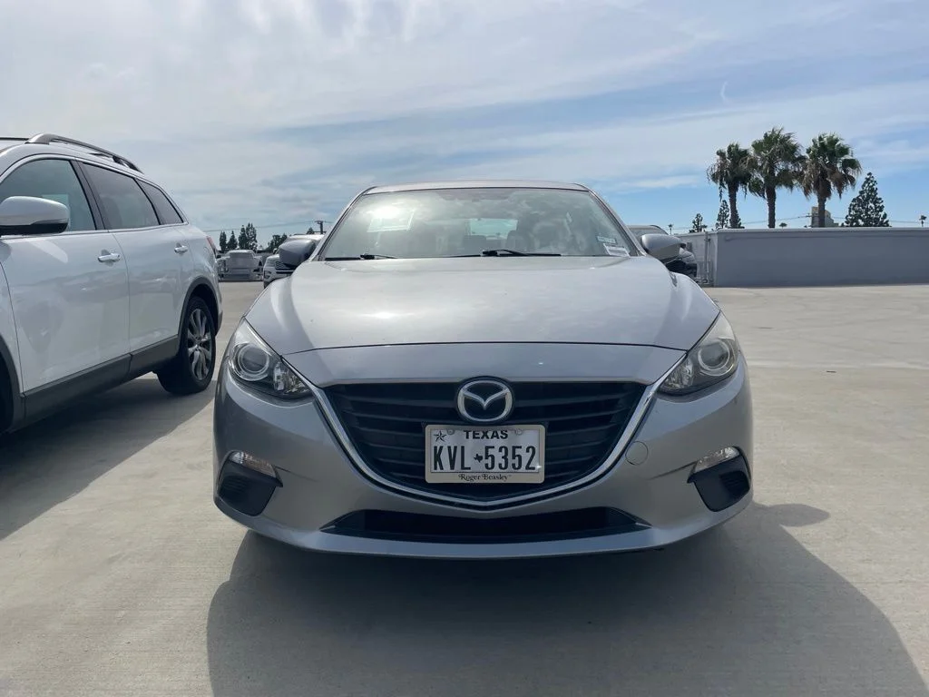 Used 2016 Liquid Silver Metallic Mazda i Sport image 6