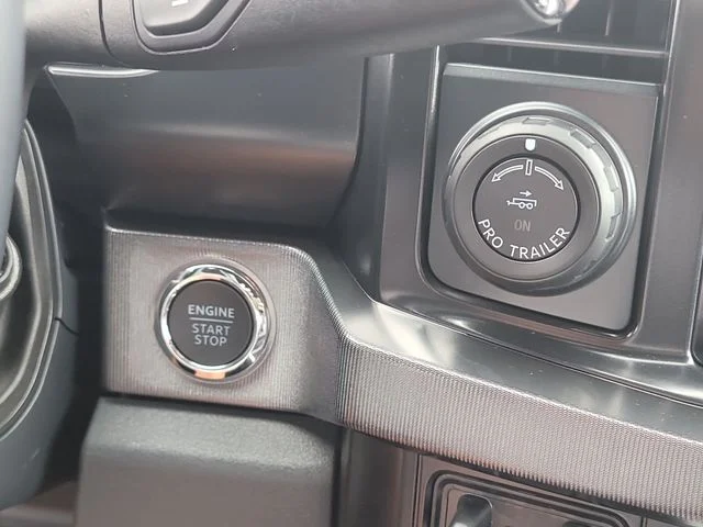 New 2026 Gray Metallic Ford Platinum image 29