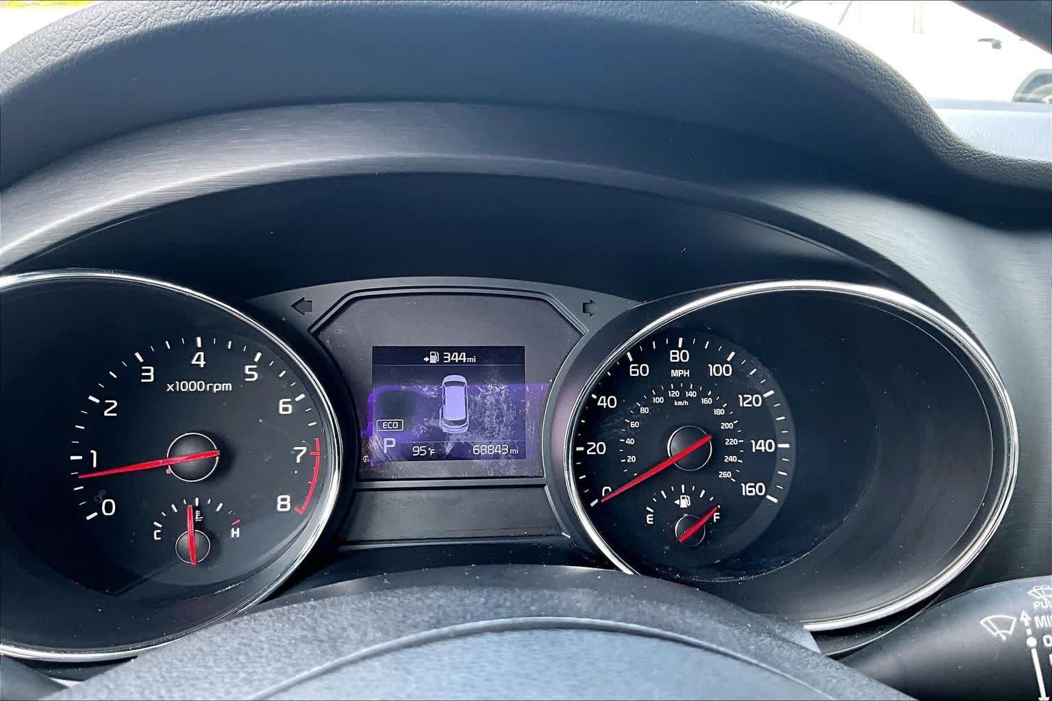 Used 2021 Snow White Pearl Kia LX image 25