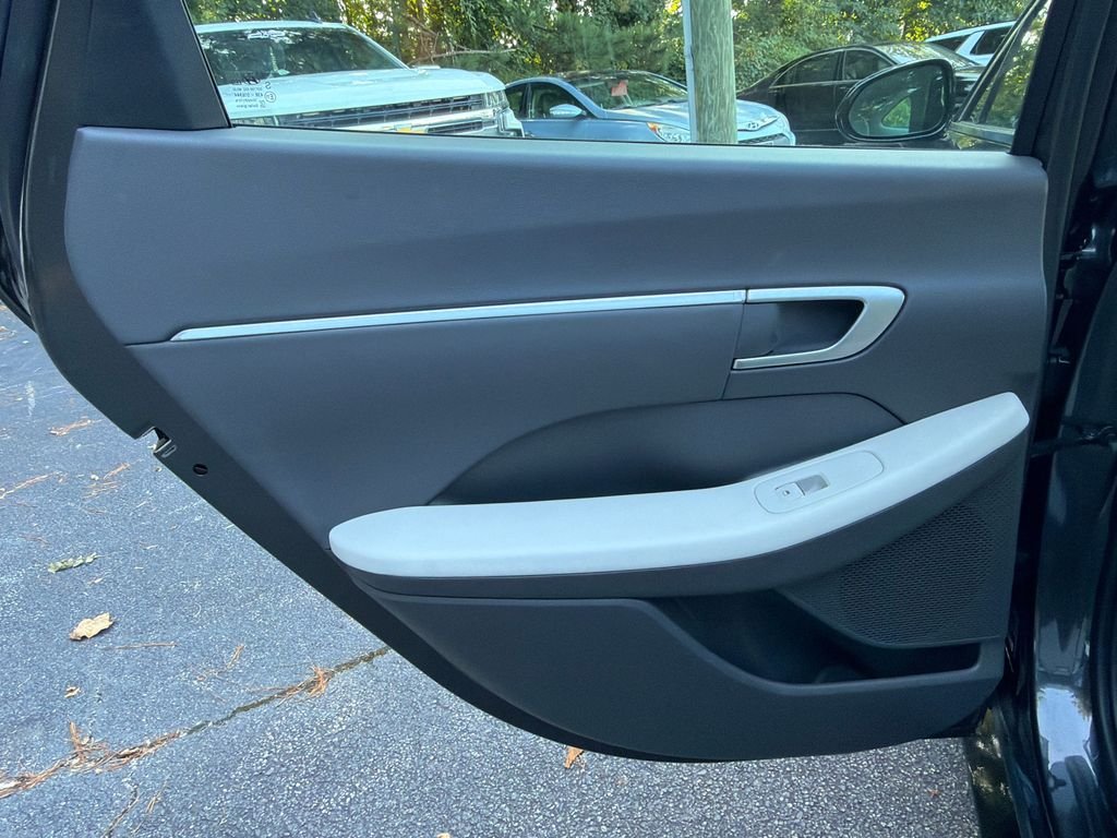 2025 Hyundai Sonata SEL - Photo 21