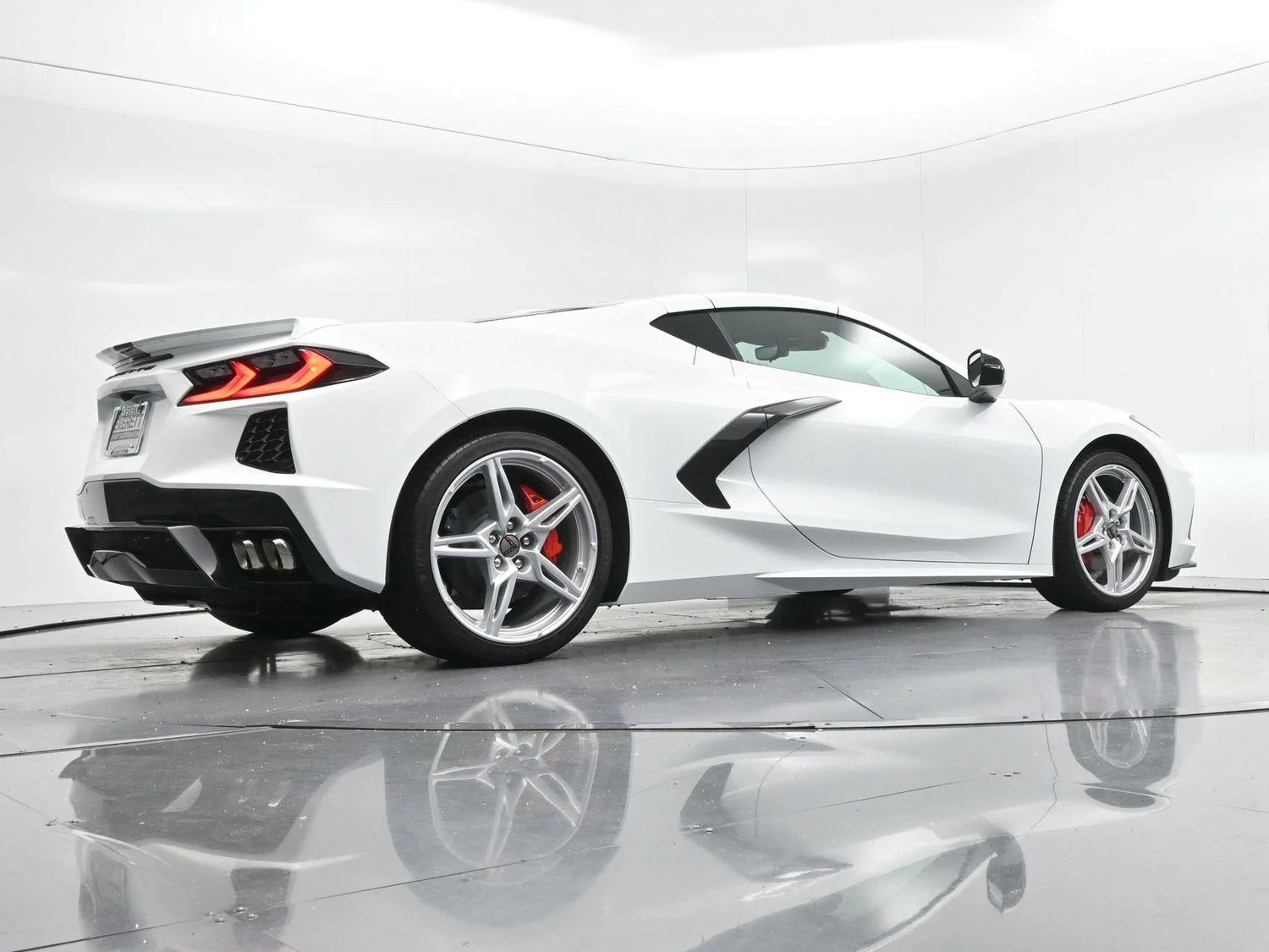 Used 2024 Arctic White Chevrolet 1LT image 45
