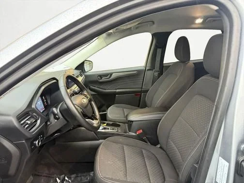 Used 2023 Silver Ford Active image 9