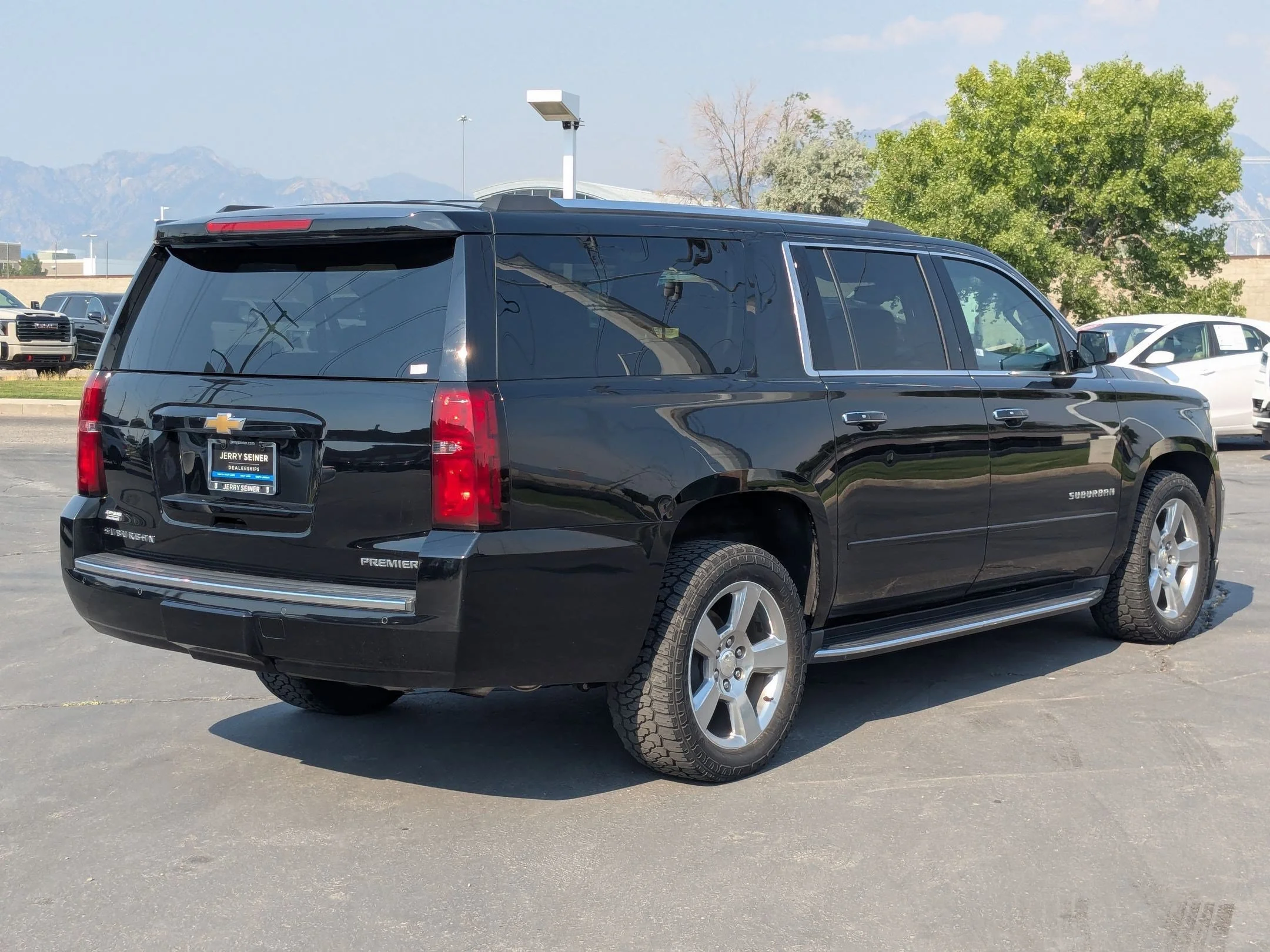 Used 2020 Black Chevrolet Premier image 6
