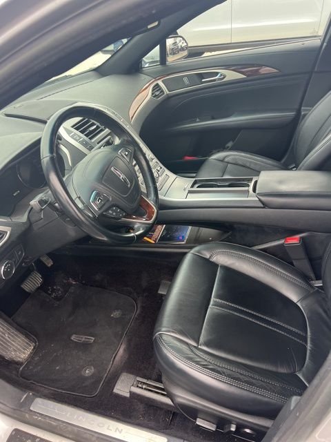 2017 LINCOLN MKZ - Image 2