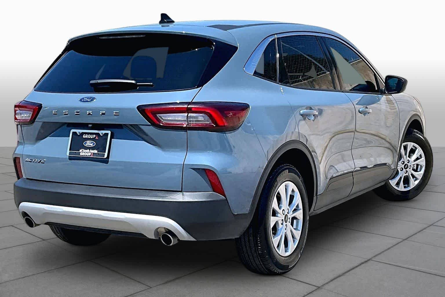Used 2024 Vapor Blue Metallic Ford Active image 13