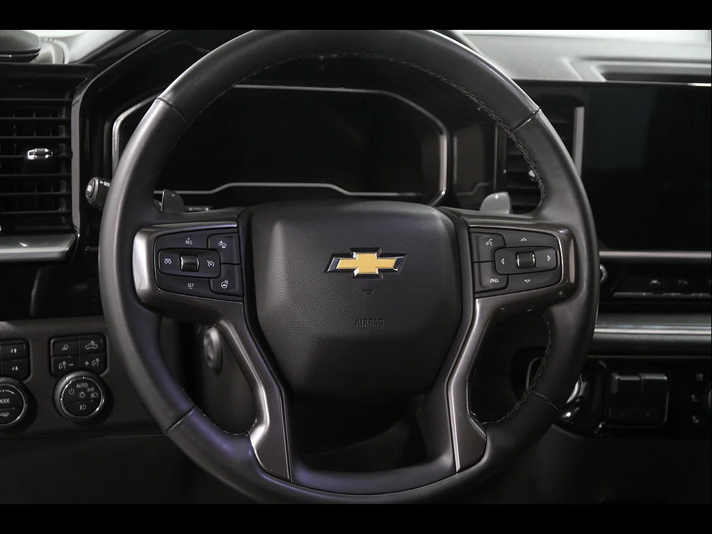 Used 2023 BLACK Chevrolet High Country image 8