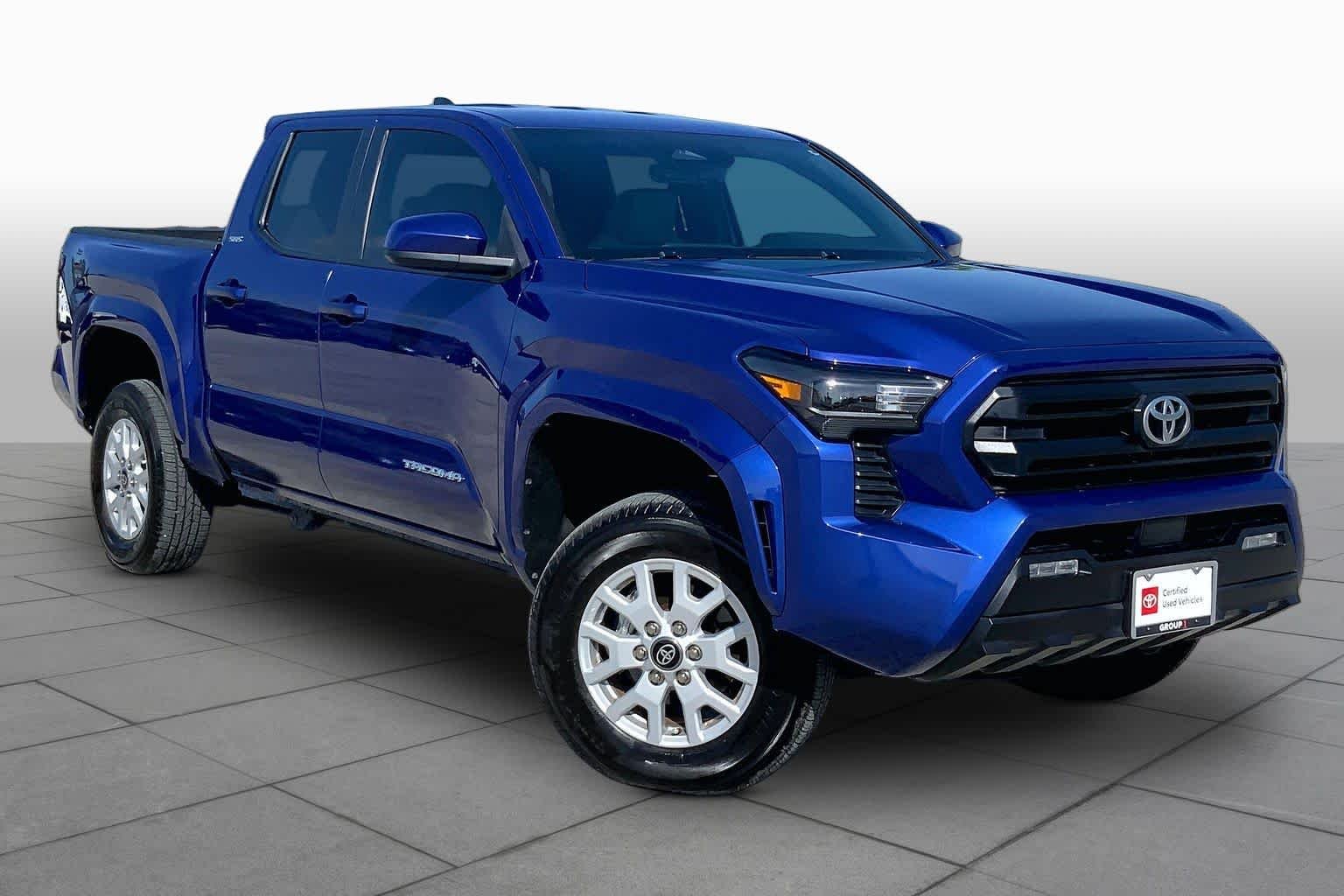 Certified Used 2025 Blue Crush Metallic Toyota SR5 image 3