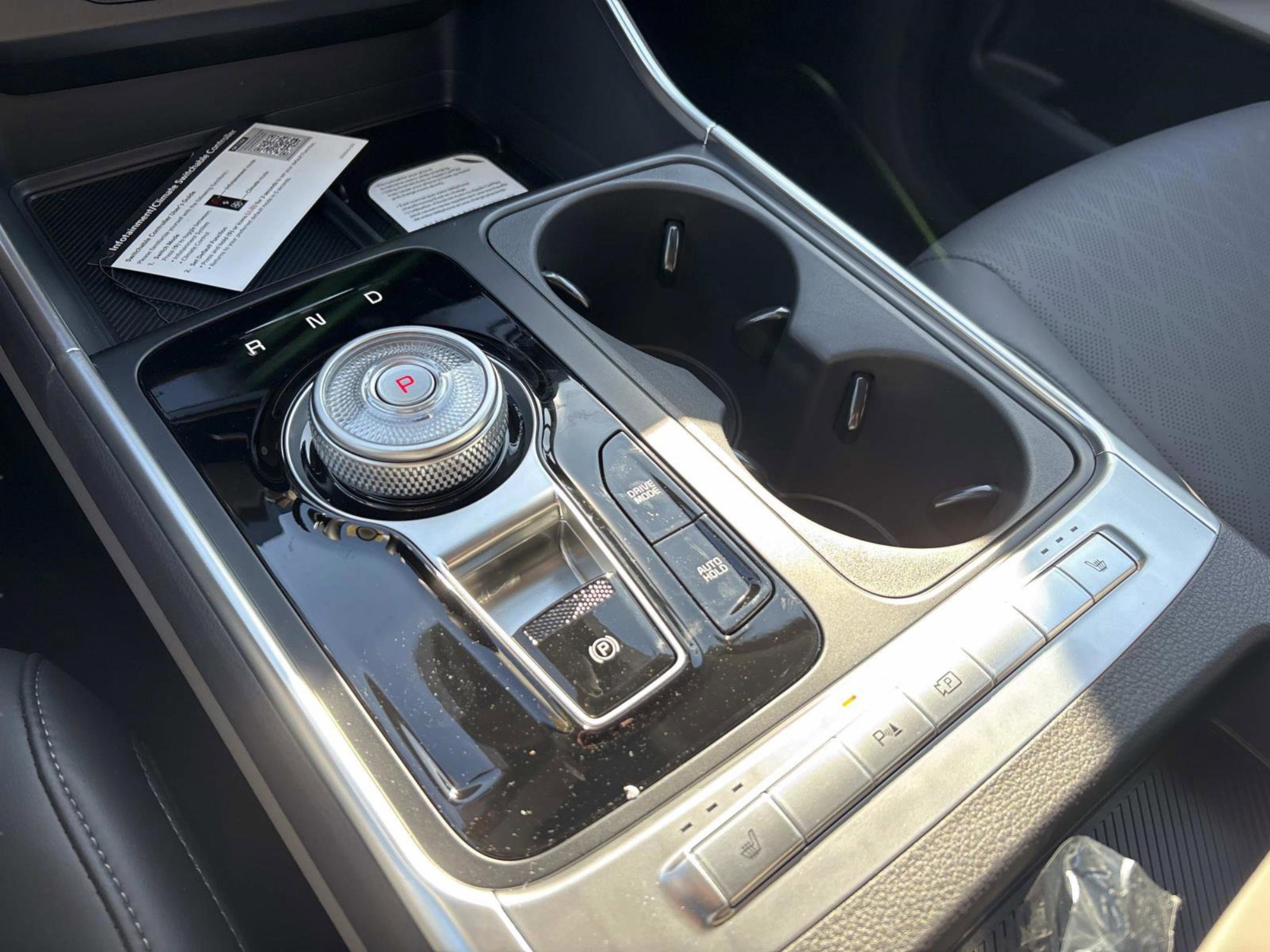 New 2026 Ivory Silver Kia EX image 25