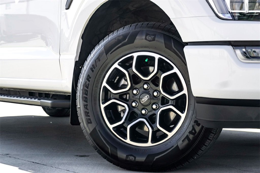 2022 Ford F-150 XLT photo 2