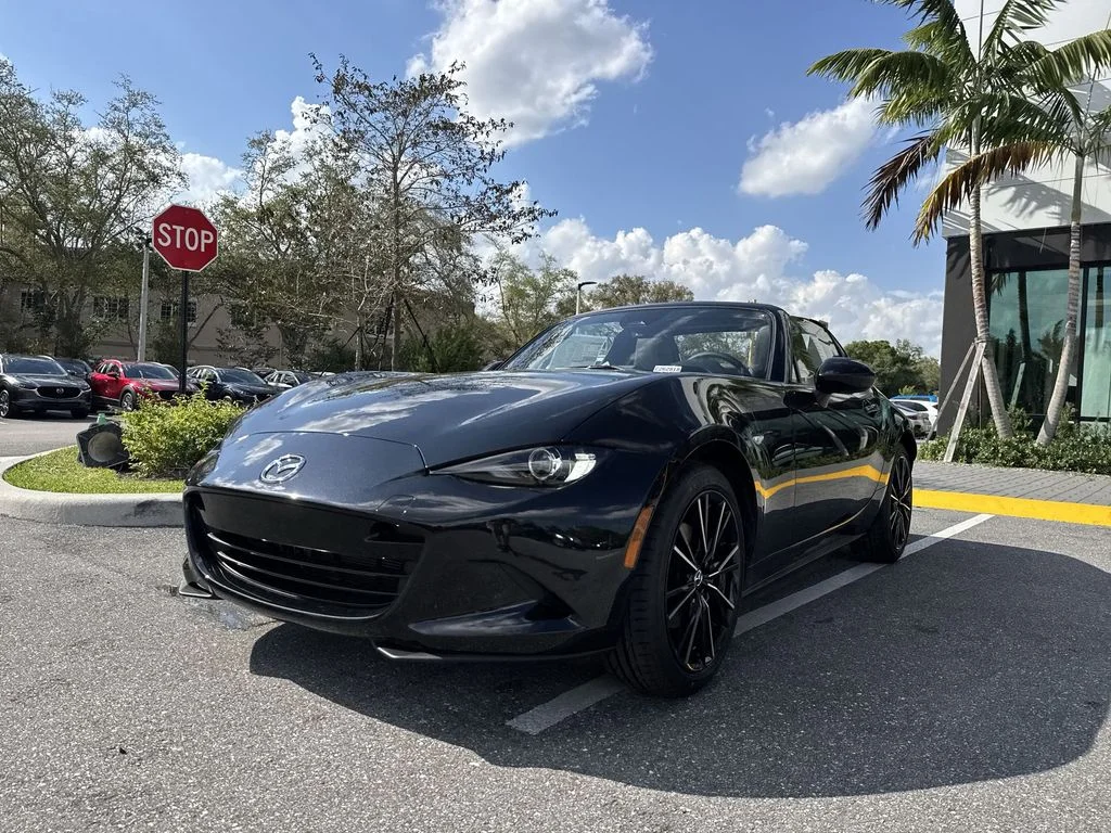 2026 Mazda MX-5 Miata RF Grand Touring - Photo 31