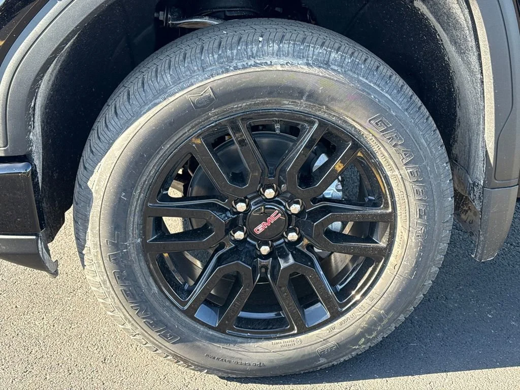 New 2026 Onyx Black GMC Pro image 13