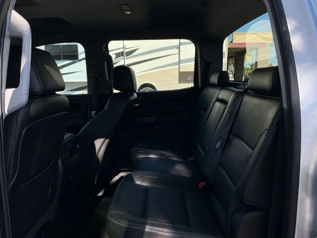 Used 2014 Silver GMC SLT image 21