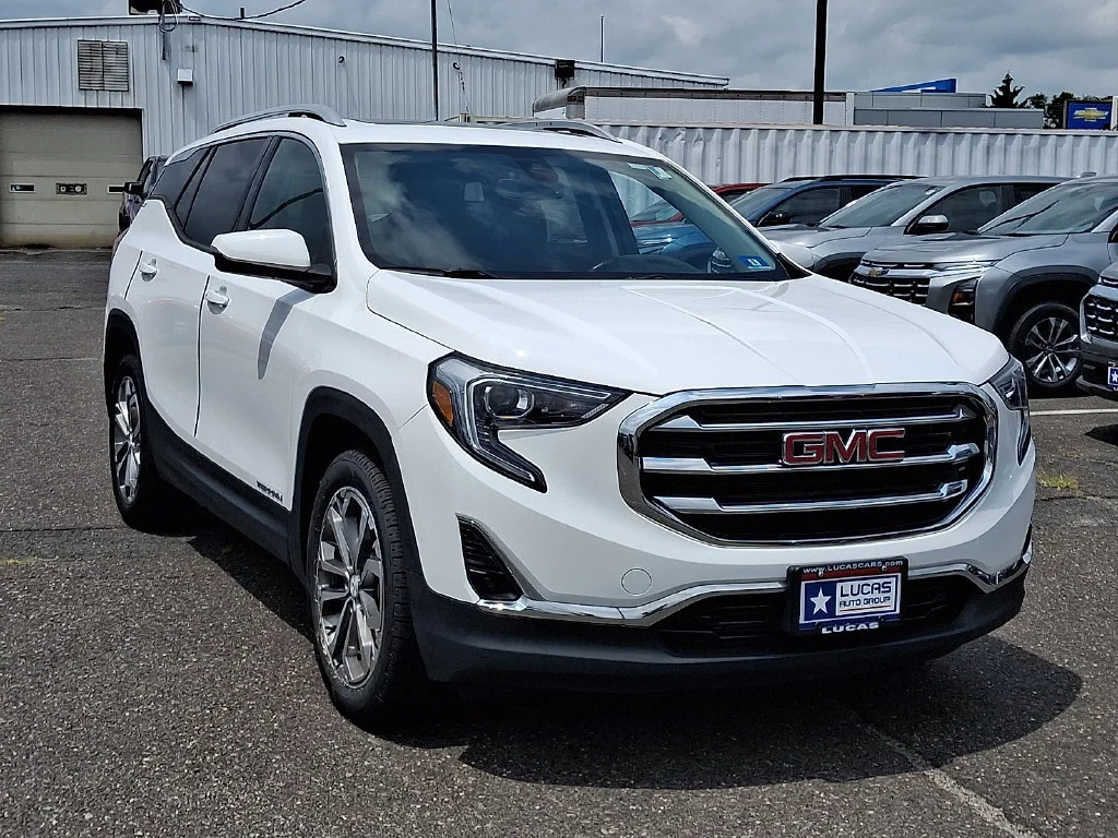 Used 2020 SUMMIT WHITE GMC SLT image 2