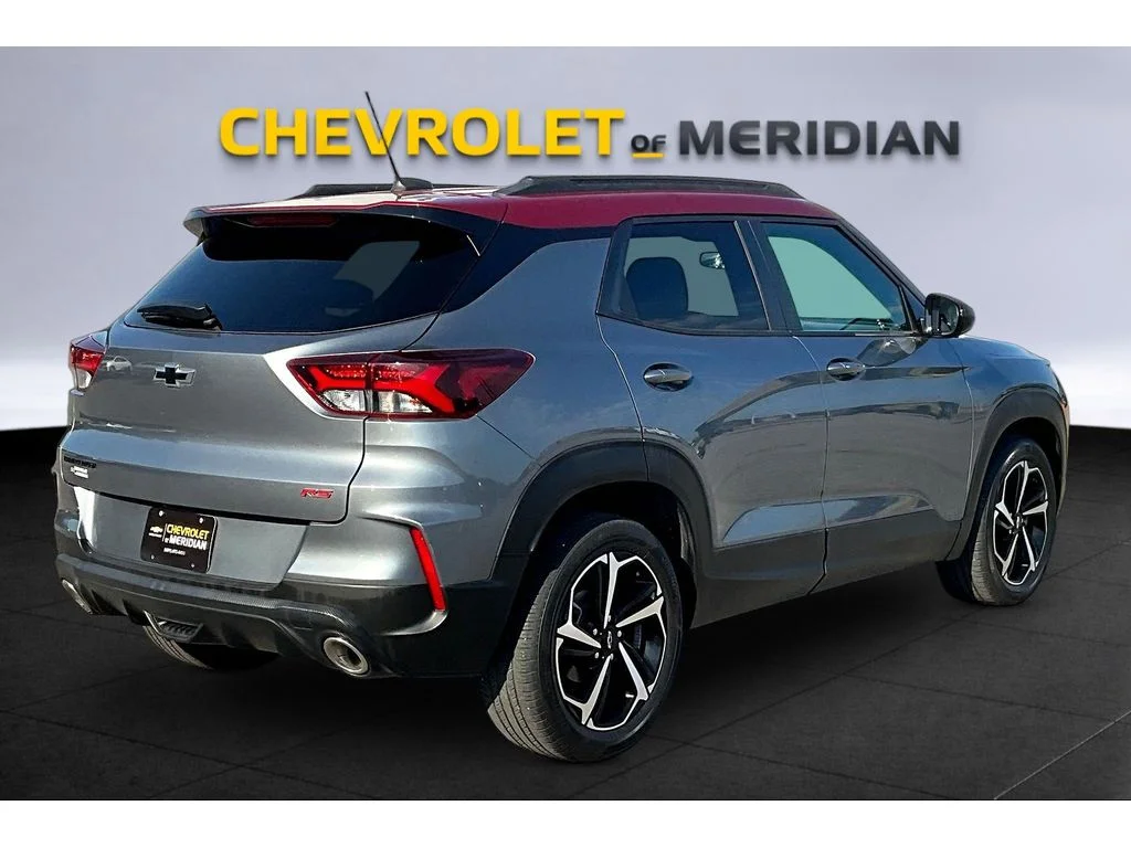 Used 2021 SATIN STEEL METALLIC Chevrolet RS image 10