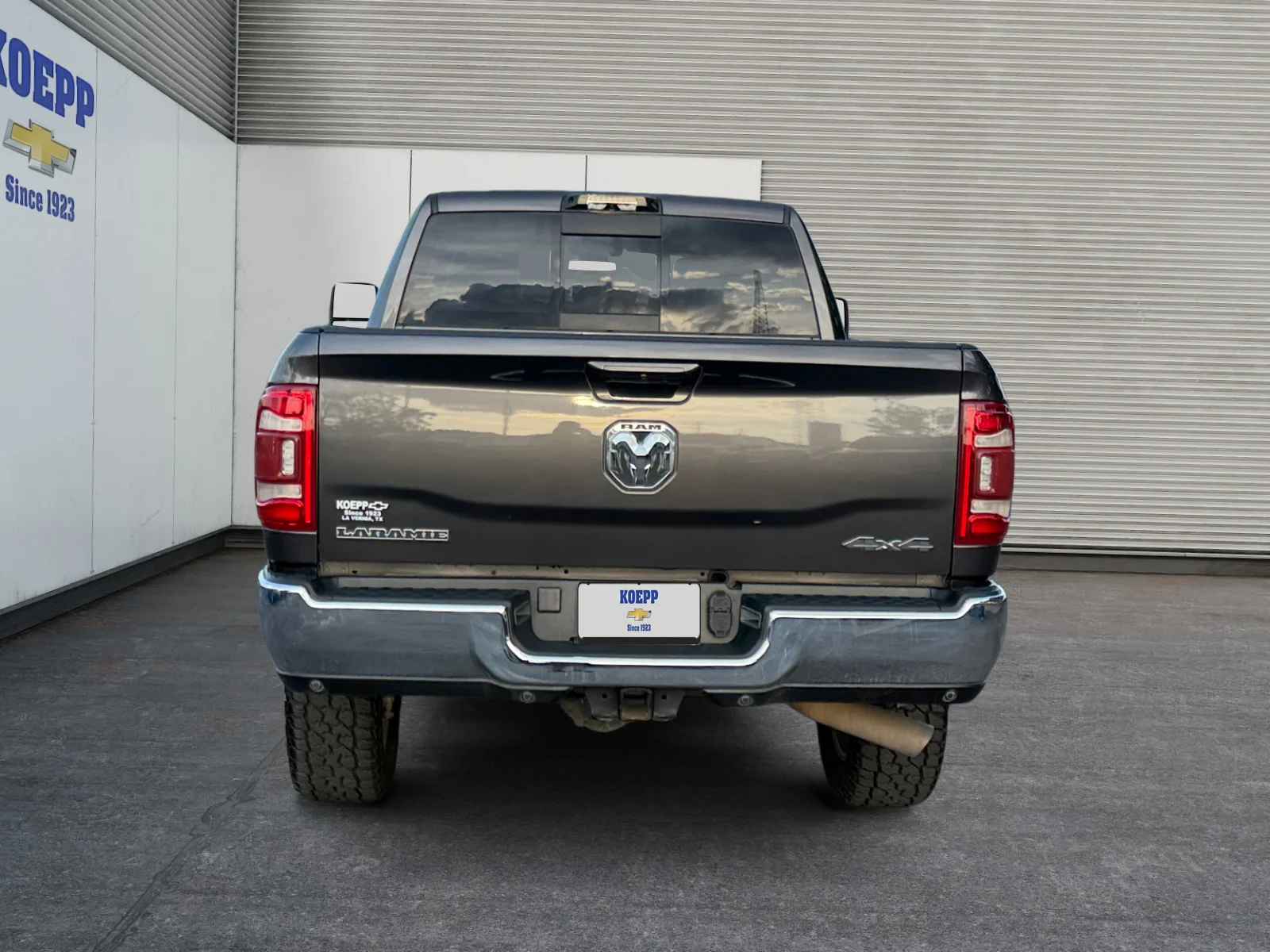 Used 2023 Granite Crystal Metallic Clearcoat Ram Laramie image 4