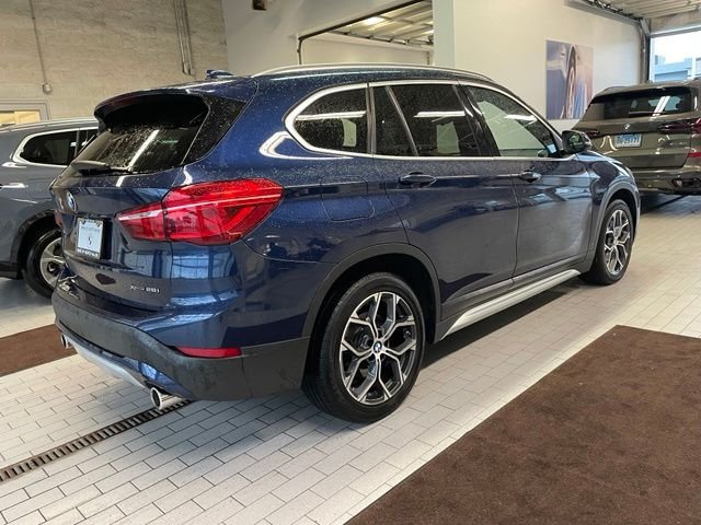 Used 2020 Blue BMW xDrive28i image 6