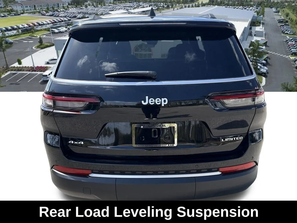 New 2026 Diamond Black Crystal Pearl-Coat Exterior Paint Jeep Limited image 5