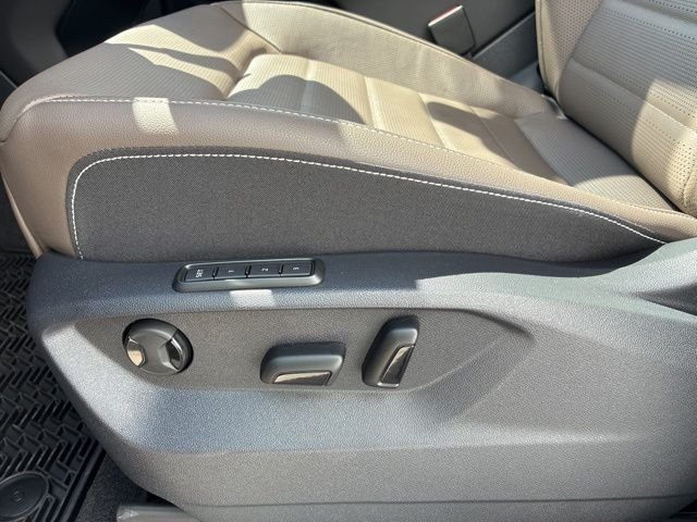 New 2026 Deep Black Volkswagen 2.0T SEL image 8