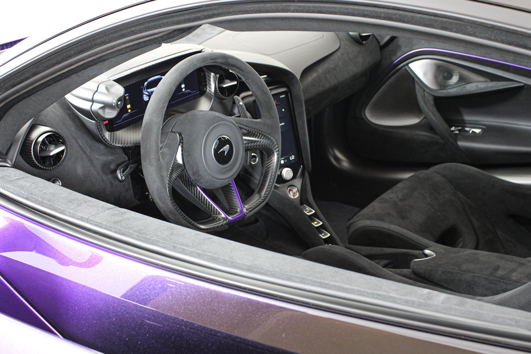 Used 2024 Purple McLaren Coupe image 44