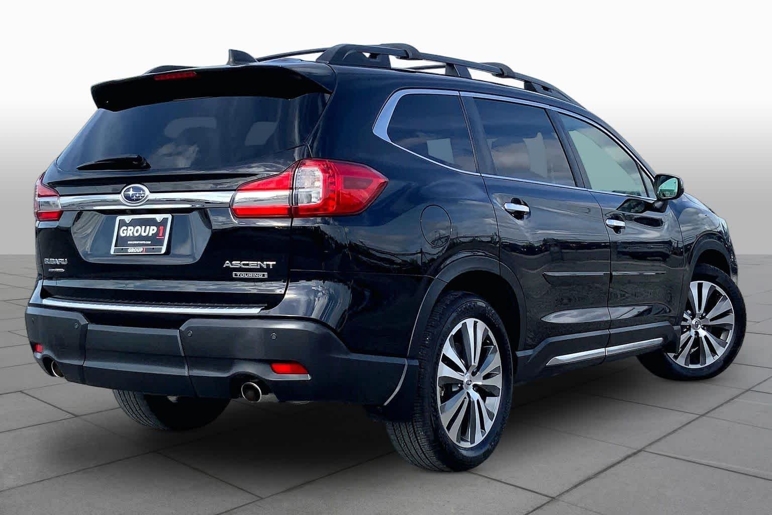 Used 2019 Crystal Black Silica Subaru Touring image 13