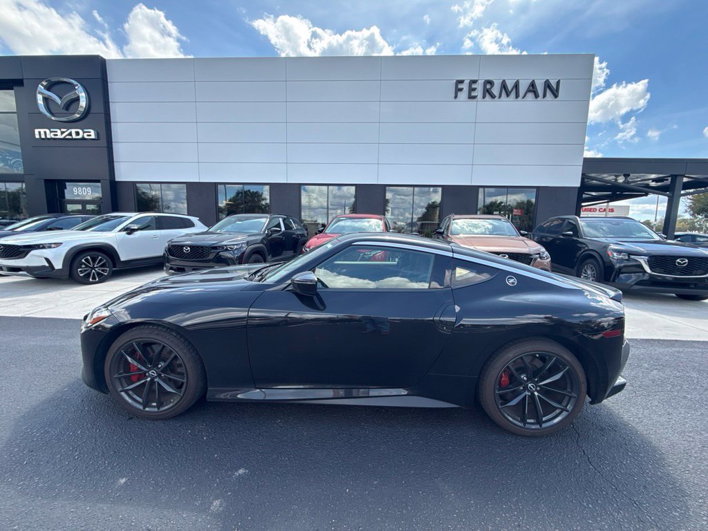 Used 2023 Black Nissan Performance image 8