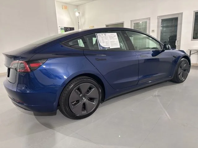 Used 2023  Tesla Base image 13