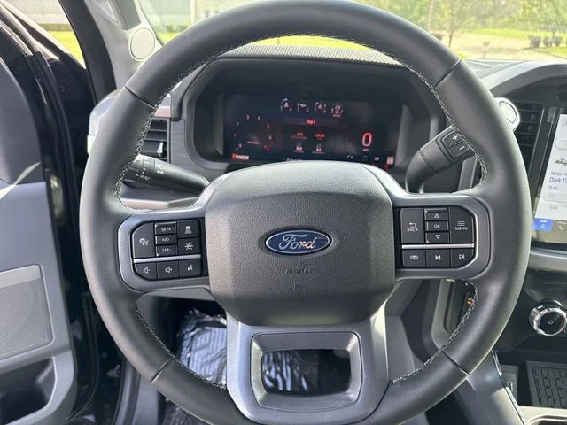 New 2026 Agate Black Metallic Ford XLT image 12