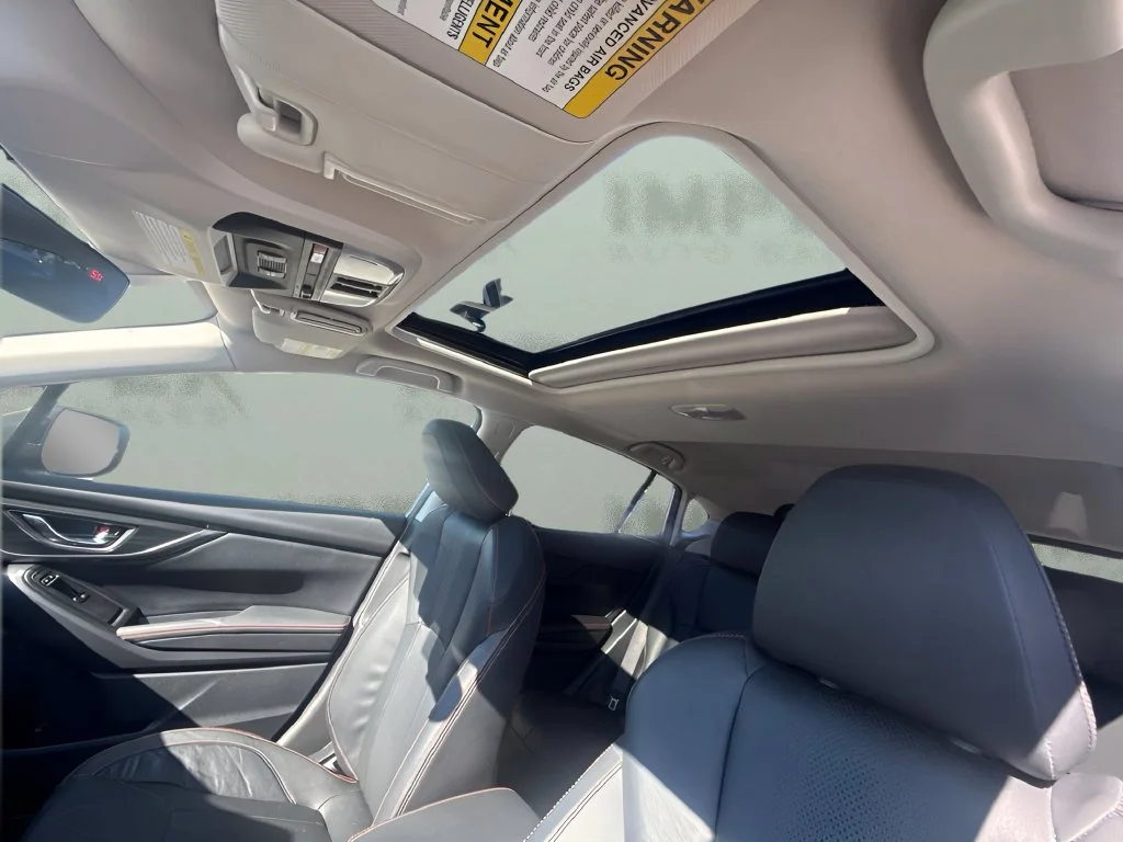Used 2018 Silver Subaru 2.0i Limited image 10