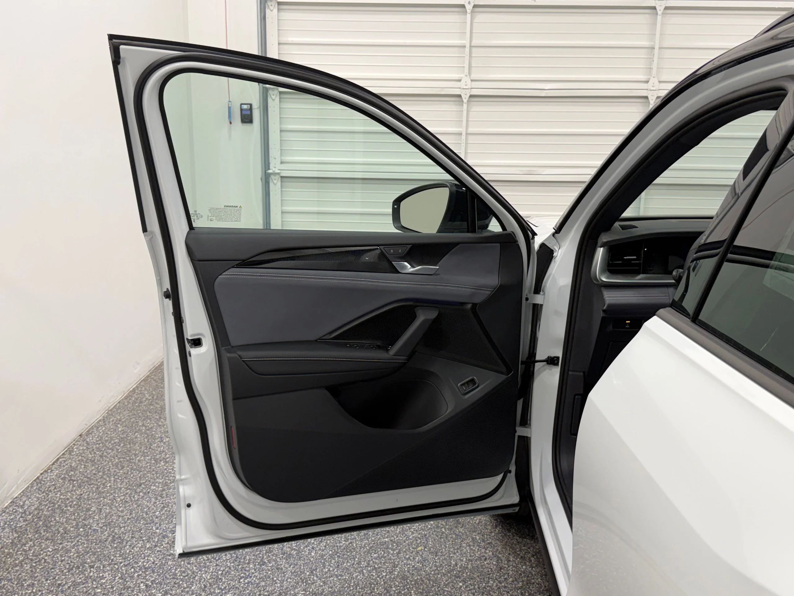 New 2026 White Volkswagen SE R-Line Black image 20