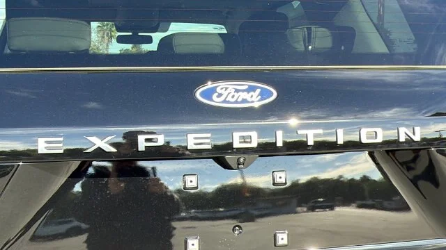 New 2027 Star White Metallic Tri-Coat Ford Active image 45