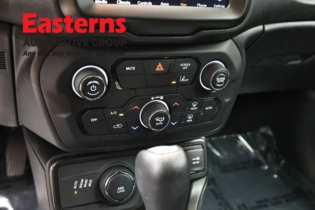 Used 2023 White Jeep Limited image 20