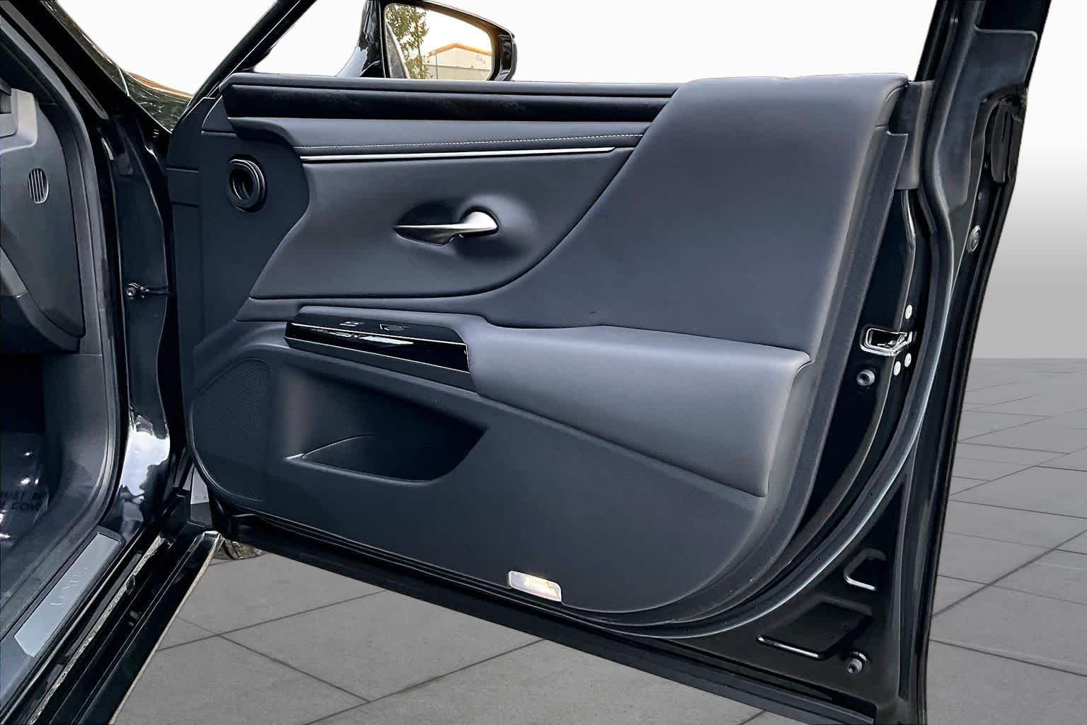 Used 2024 Caviar Lexus  image 22