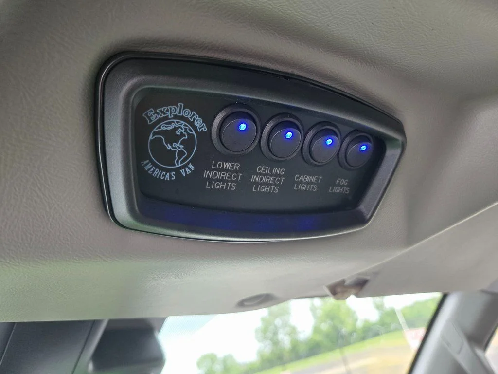 New 2025 Black Fade GMC Explorer Limited SE image 27