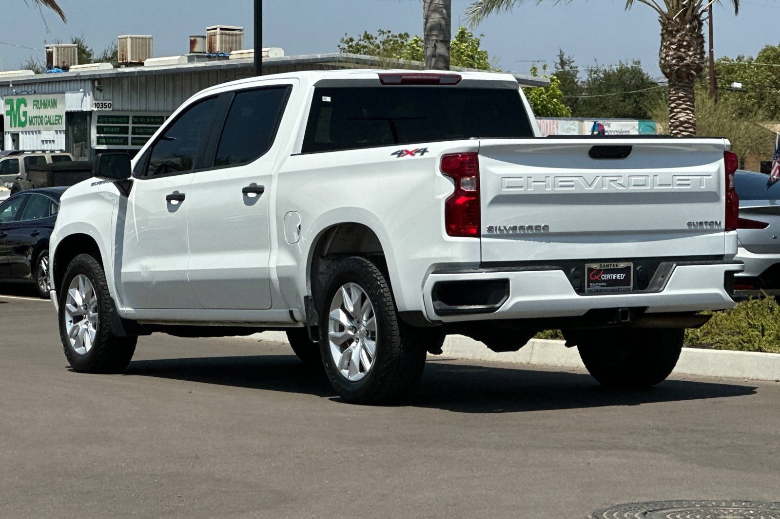 Used 2022 Summit White Chevrolet Custom image 6