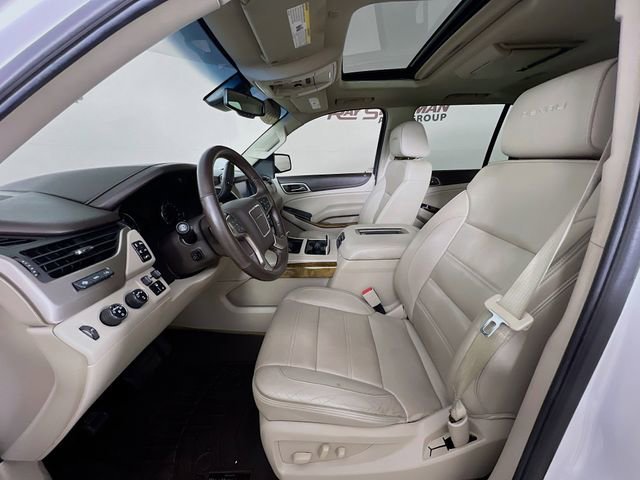 Used 2017 White Frost Tricoat GMC Denali image 10