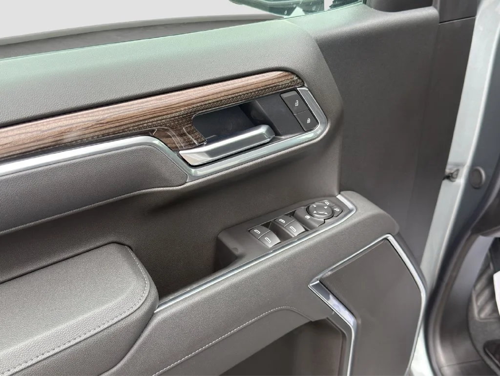 New 2026 Sterling Gray Metallic Chevrolet LT image 12