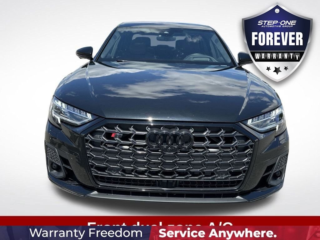 Used 2024  Audi 4.0T image 9
