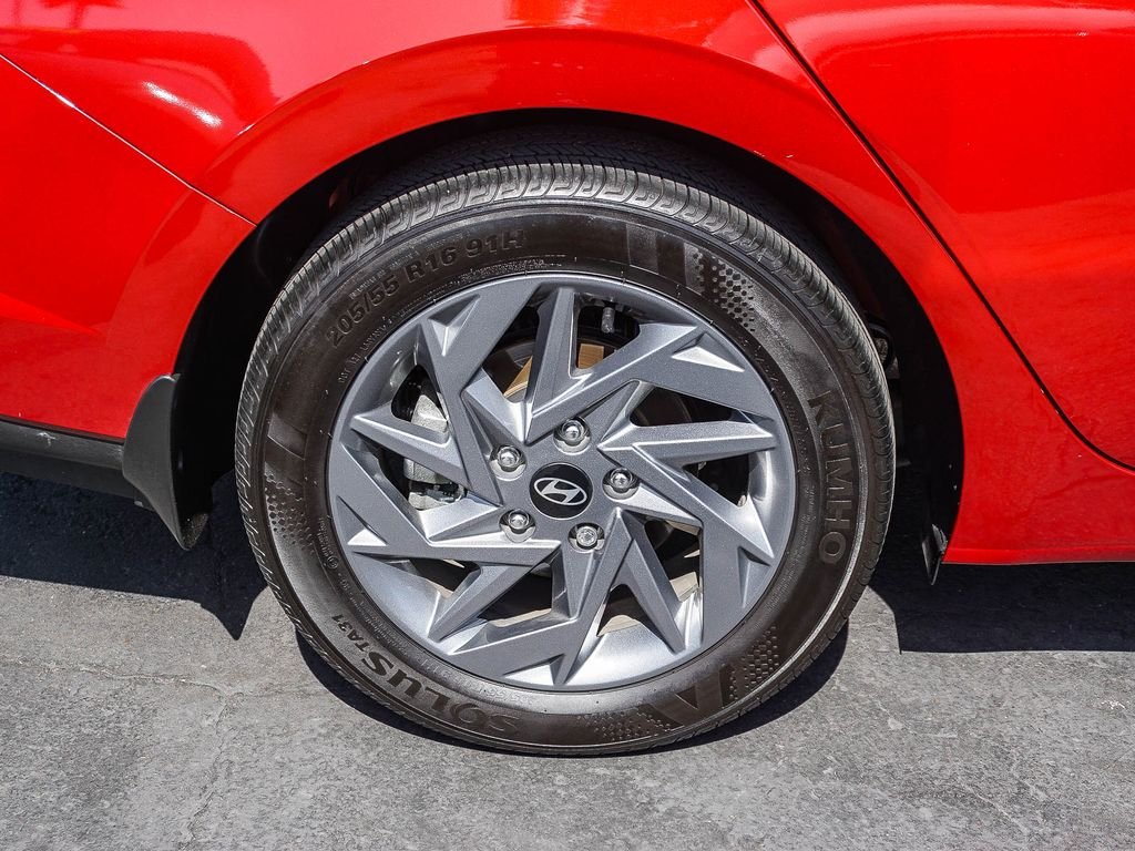 Used 2024 Red Hyundai Blue image 8