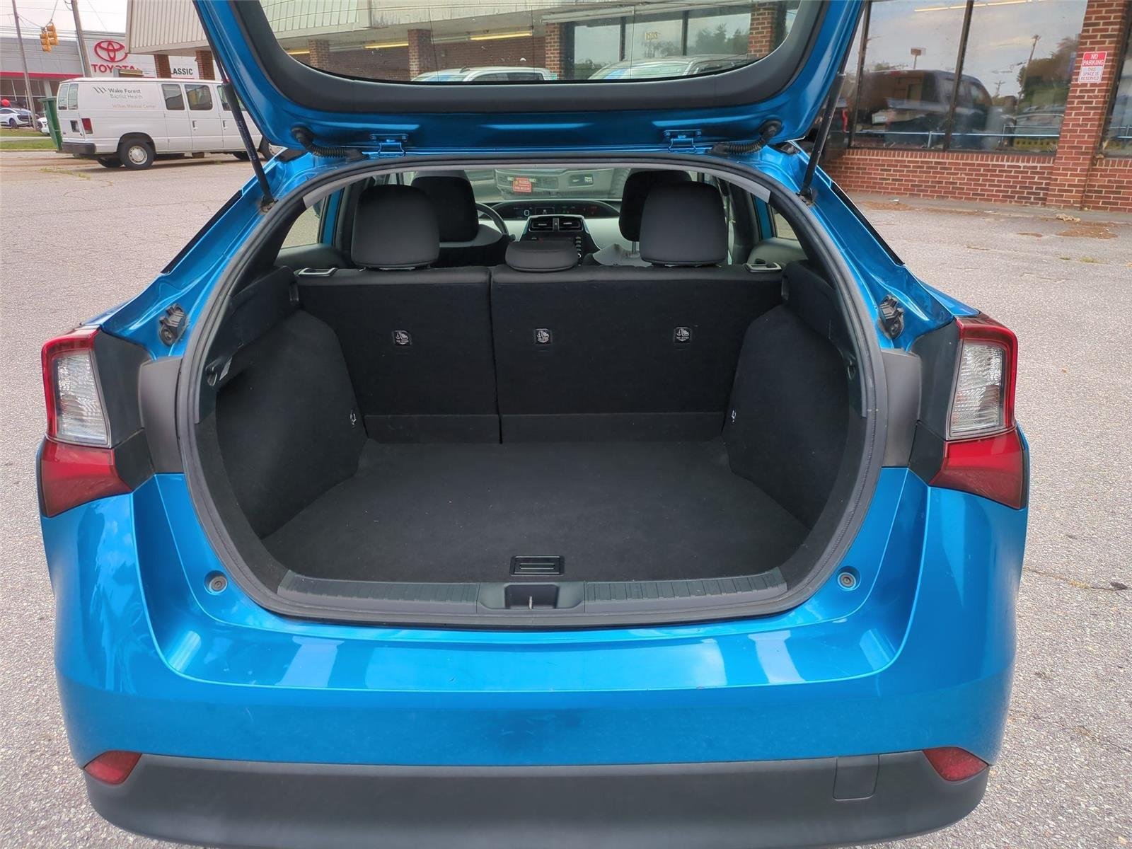 Used 2020 Electric Storm Blue Toyota XLE image 32