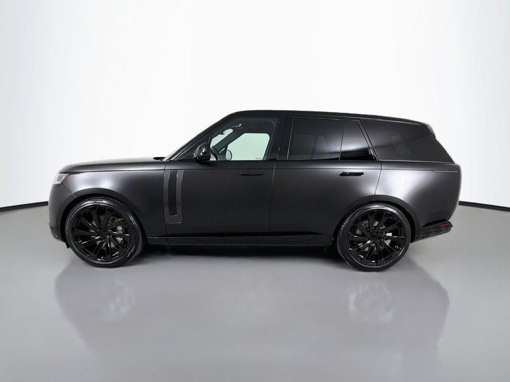 New 2027 Santorini Black Land Rover SE image 8