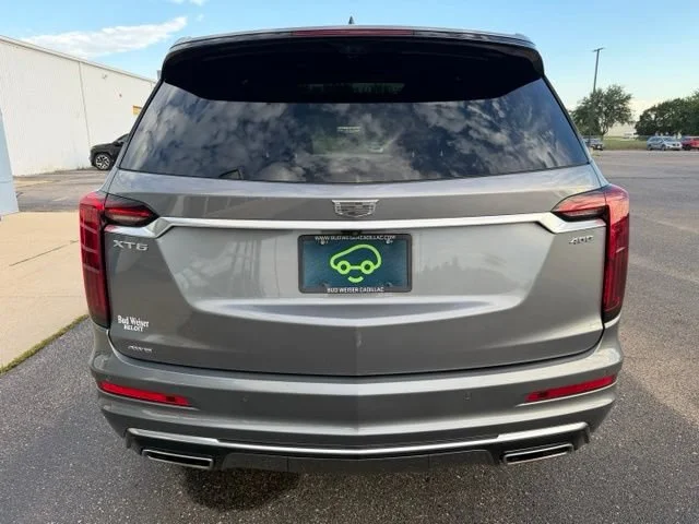 Used 2022 SATIN STEEL METALLIC Cadillac Premium Luxury image 6