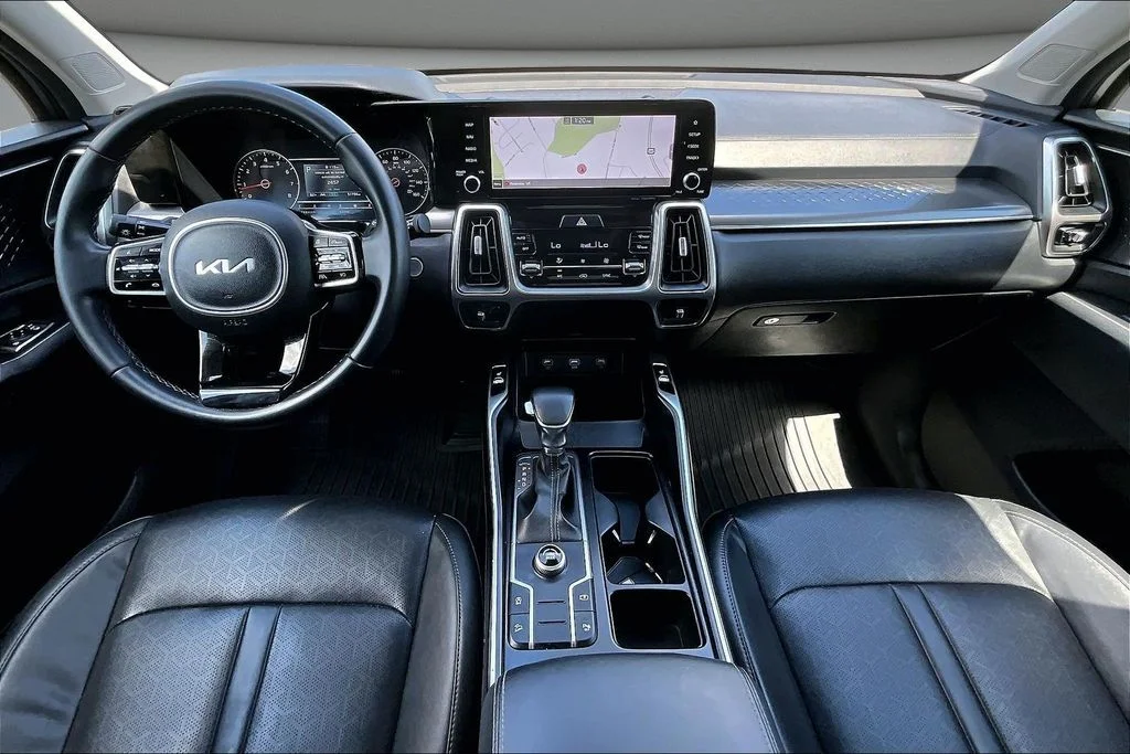 Certified Used 2022 Silver Kia S image 7