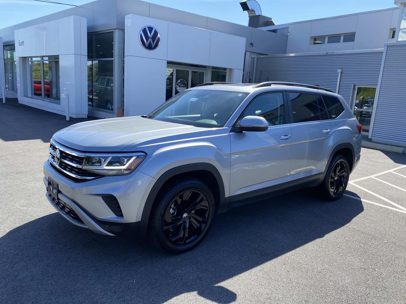 2023 Volkswagen Atlas SE w/Tech