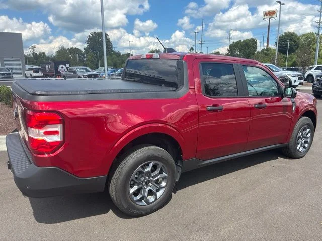 Used 2025 Red Ford XLT image 7