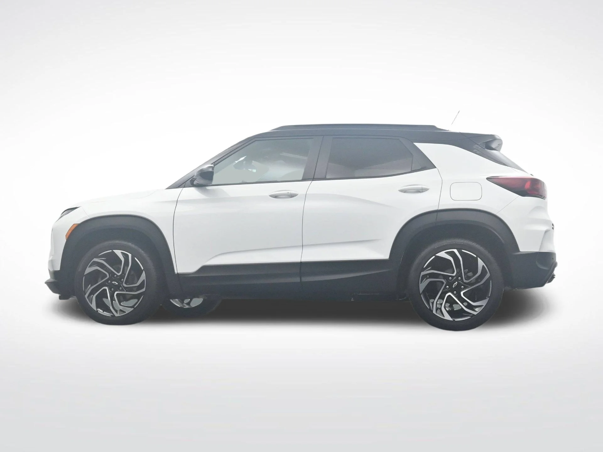 Used 2024 White Chevrolet RS image 37
