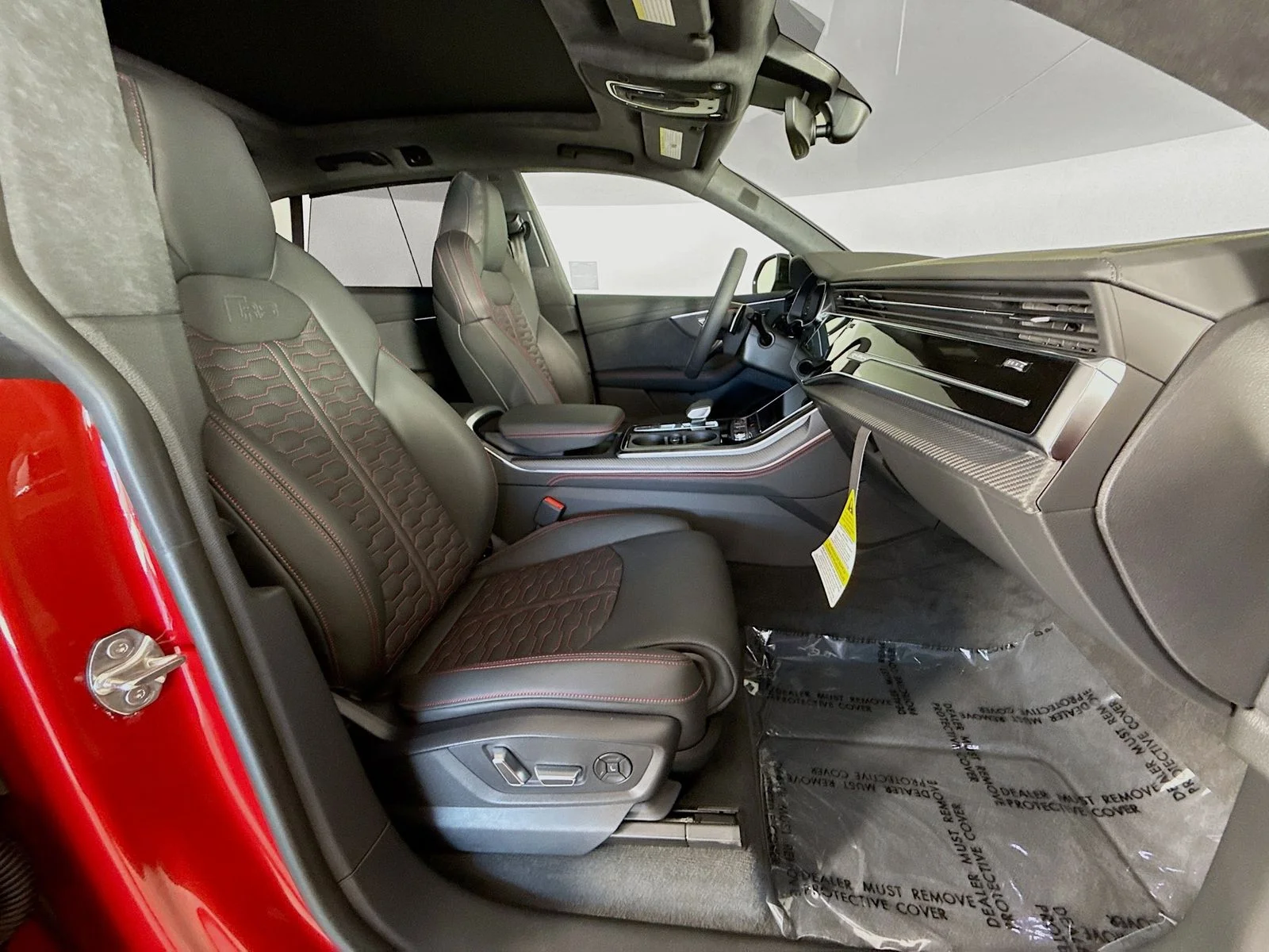 New 2025 Red Audi 4.0T image 30