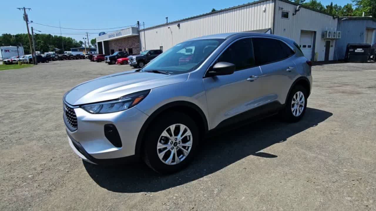 Used 2024 Iconic Silver Ford Active image 4
